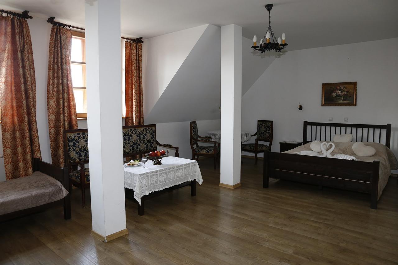 Miasteczko Galicyjskie Guest House Nowy Sacz Экстерьер фото